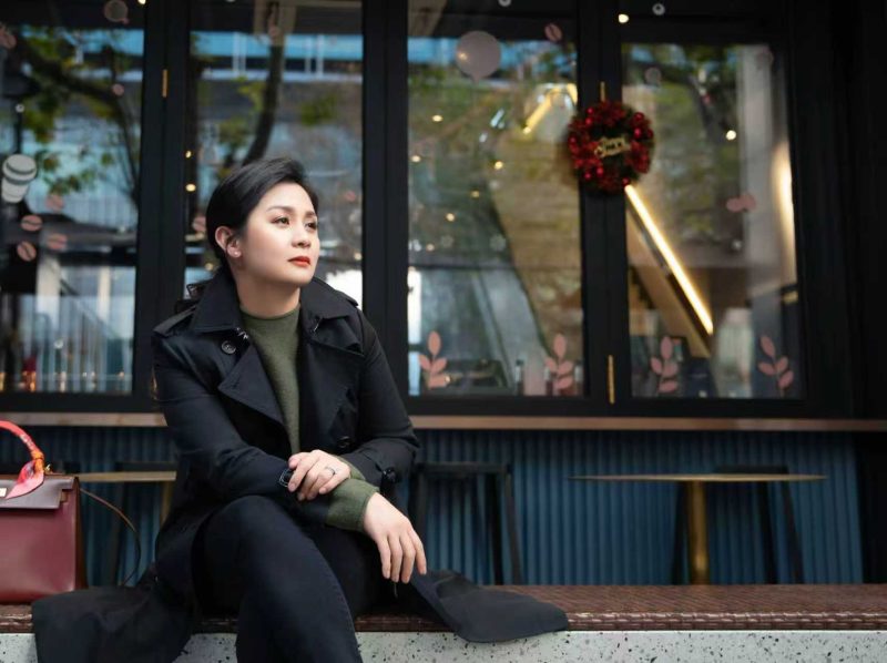 A Second Chance at Life: Sarah’s Journey through IVF, a Life-Threatening Birth, and the Kindness of Strangers